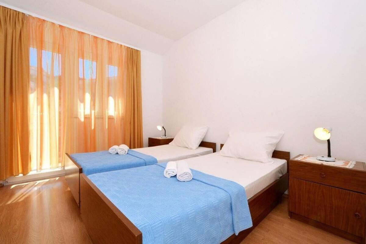 Apartments Sima 特罗吉尔 外观 照片